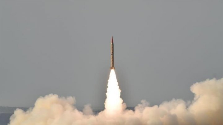 Pakistan ballistik raketini sınaqdan keçirdi