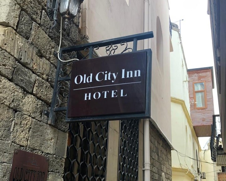 Bakıda “Old City Inn” hotelini seçən rusiyalı turist xoşagəlməz hallarla qarşılaşıb - FOTO