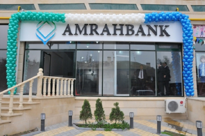 “Amrahbank” da bağlanır? – müəssisələr hesablarını bankdan çıxarırlar