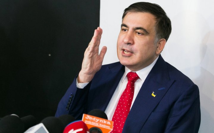 Mixeil Saakaşvilini Afinada döyüblər
