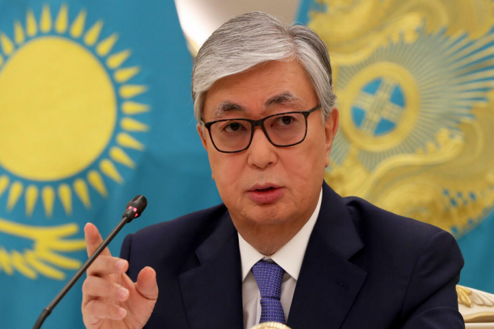 Qazaxıstan prezidenti etirazçıları “terrorçu dəstələr” adlandırıb KTMT-yə müraciət etdi