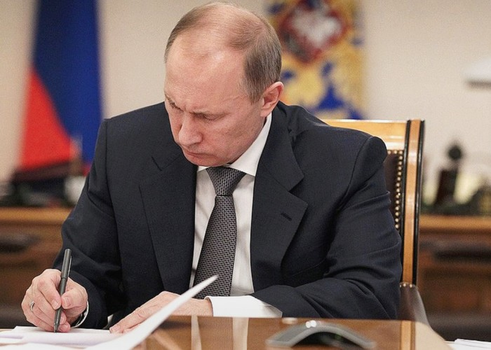 Putin fərman imzaladı - 10 gün vaxt verdi