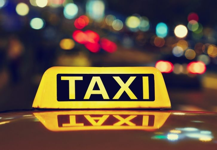 Qadın sərnişinlərə qeyri-etik təkliflər edən 8 taksi sürücüsü saxlanılıb