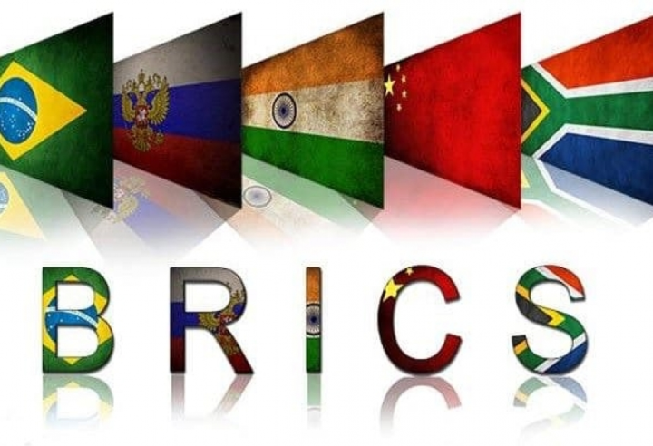 Braziliya prezidenti Venesuelanı BRICS-ə qoşulmağa çağırıb