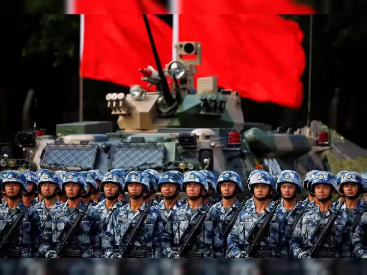 Çin ordusu yüksək səviyyəli generalların sosial həyatına nəzarət etmək üçün yeni qaydalar tətbiq edir