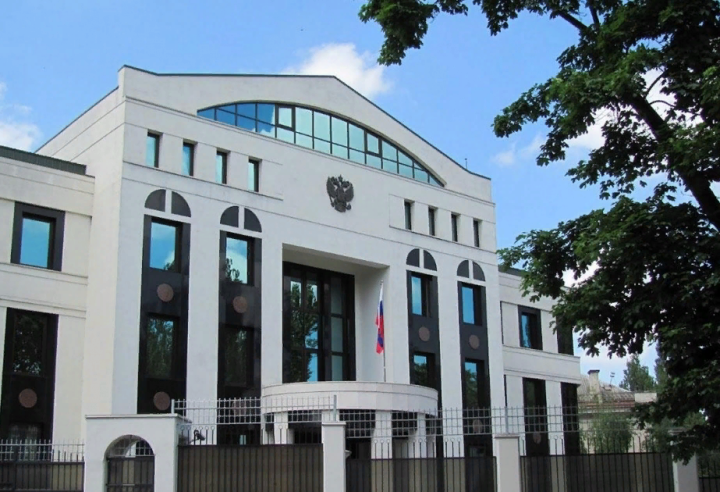 Moldova Rusiya səfirliyinin heyətini azaldır