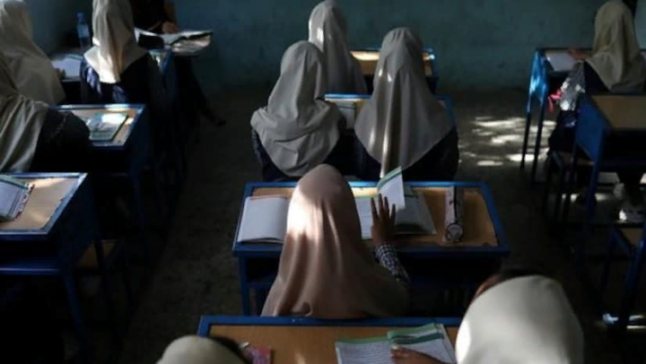 BMT rəsmisi Taliban tərəfindən Əfqanıstanda qadınların təhsilinə qadağa qoyulmasını tənqid edib