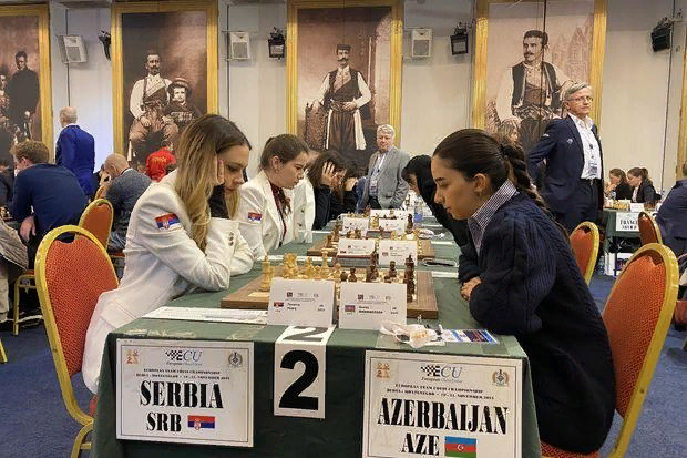 Qadın şahmatçılarımız Avropa çempionatını gümüş medalla başa vurub