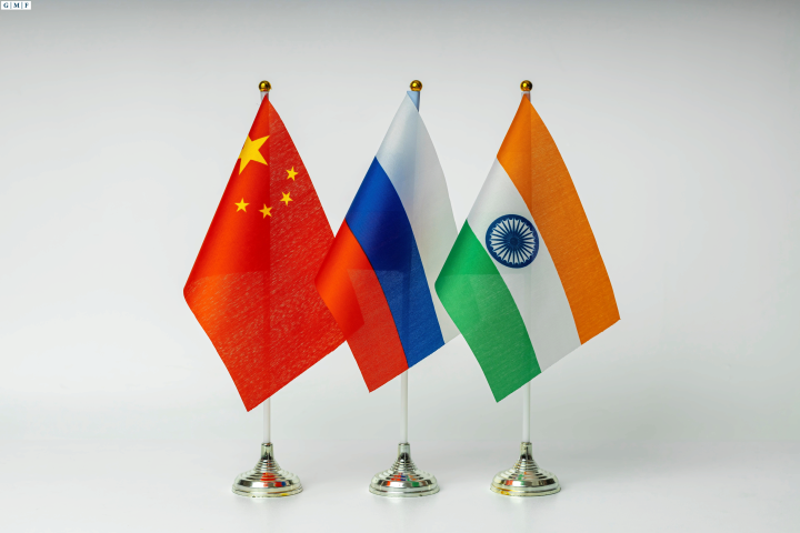 Rusiya Hindistan bazarına hədəflənib