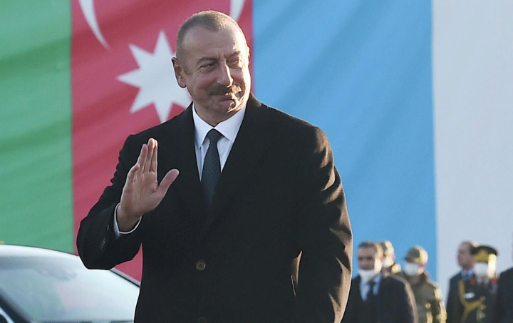 Seçkinin nəticələri təsdiqləndi, İlham Əliyev Azərbaycan Prezidenti elan edilib