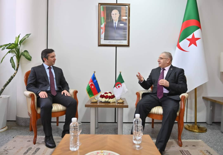 Azərbaycanla Əlcəzair arasında regional və beynəlxalq məsələlərə dair fikir mübadiləsi aparılıb