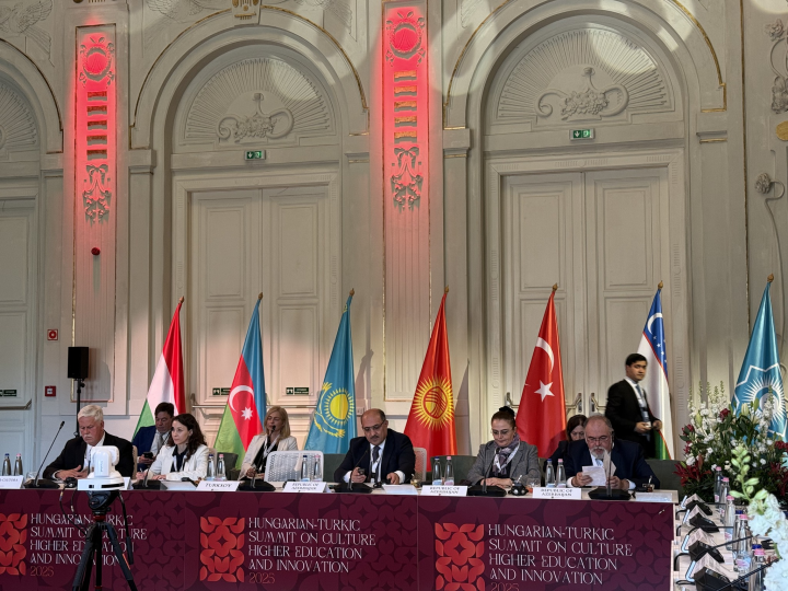 Ölkəmiz Budapeştdə macar-türk sammitində təmsil olunub