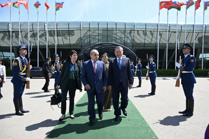 To Lamın Azərbaycana səfəri başa çatıb