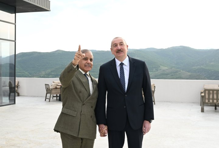 Laçında Azərbaycan Prezidentinin Pakistanın Baş naziri ilə nahar əsnasında geniş tərkibdə görüşü olub