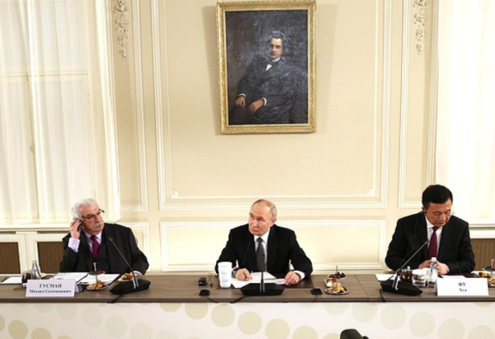 Putin: Rusiya və Azərbaycan Xəzərin dayazlaşması probleminin həlli üzərində işləyir