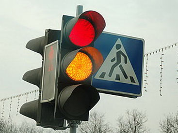 Paytaxtda iki yol kəsişməsində yeni işıqforlar quraşdırılıb