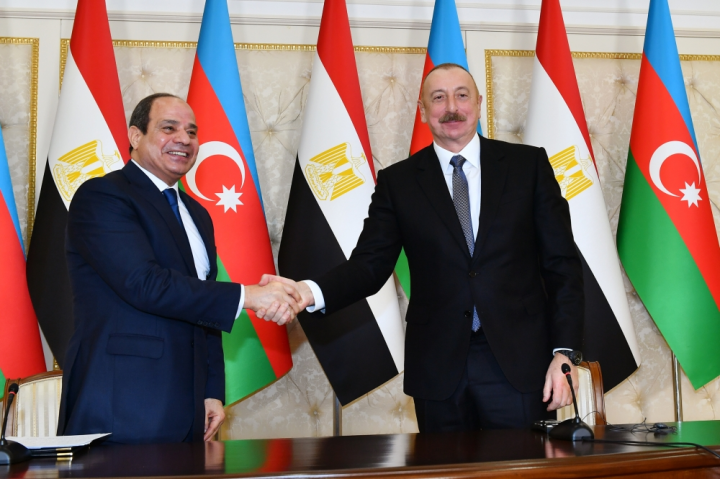 İlham Əliyev Misir Prezidentini təbrik edib