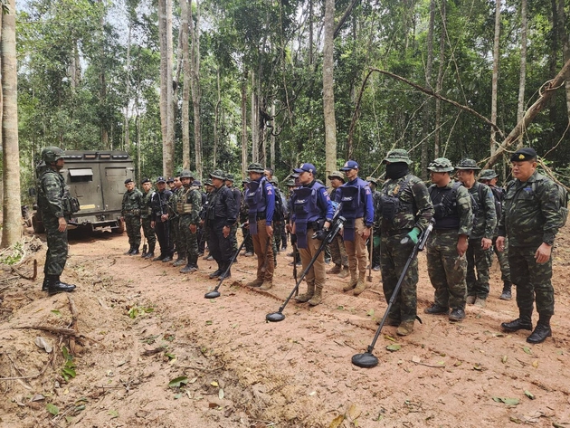 Tayland və Kamboca əsgərləri mübahisəli sərhəd bölgəsində bir-birinə atəş açıb