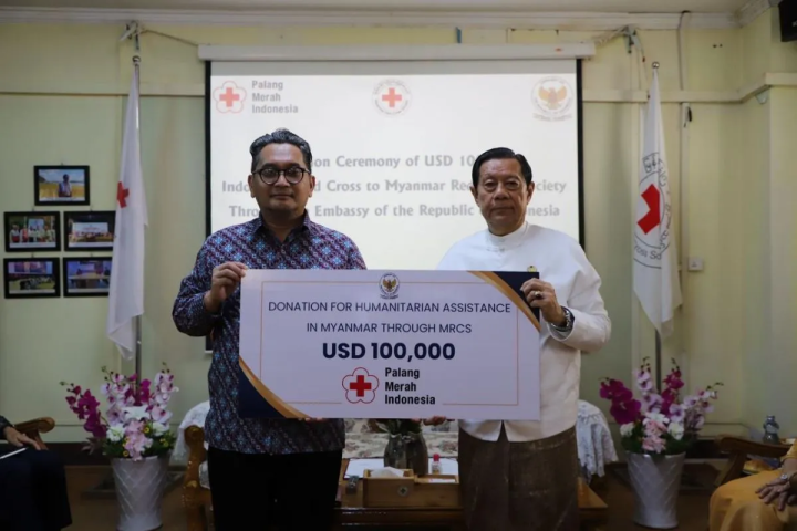İndoneziya QXC Myanmaya 100 min ABŞ dolları humanitar yardım bağışlayıb