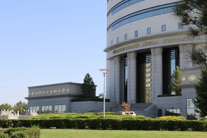 Türkmənistanda maye qaz və pambıq 30 milyon dollardan çox qiymətə satılıb