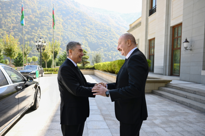Prezident Qəbələdə Türkmənistan Xalq Məsləhətinin Sədri ilə görüşüb