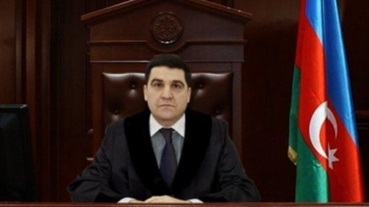 Arvadını bıçaqlayıb özü intihar etdi