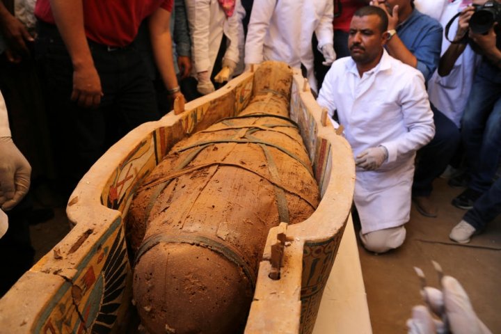 Misirdə yaşı 3 min olan 30 mumiya tapılıb - VİDEO