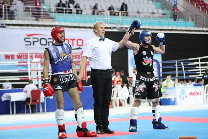 Eduard Məmmədov dünya çempionu oldu - FOTO