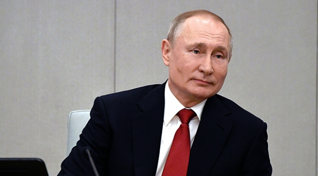 “Хороший, плохой, злой”-Rusiya 1 iyulda hansı Putini seçəcək?