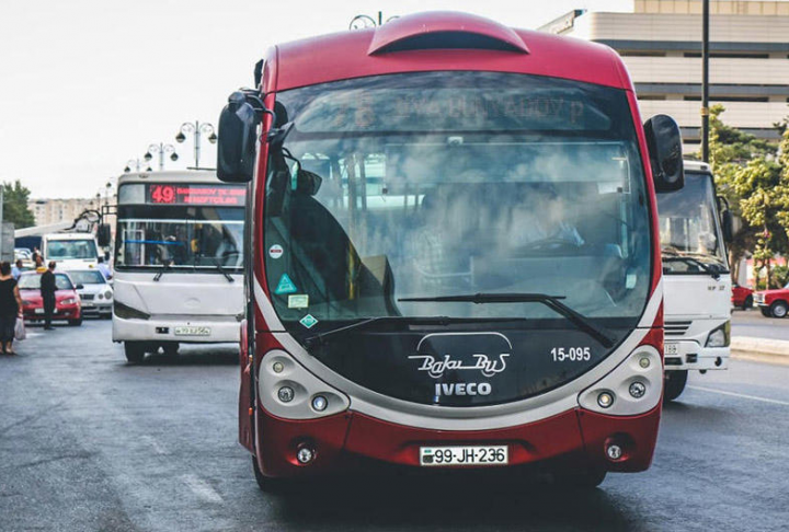 Avtobuslarda gediş haqqı 50 qəpik olacaq - İQTİSADÇIDAN İDDİA...