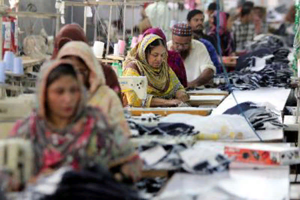 Bu ölkədə tekstil sənayesində 7 milyon insan işdən çıxarılıb