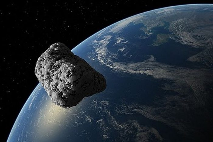 Asteroid gəlir, teleskopla baxa bilərsiniz
