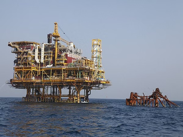 İran hökuməti iqtisadi sanksiyalara baxmayaraq, Çinə neft satışını artırır