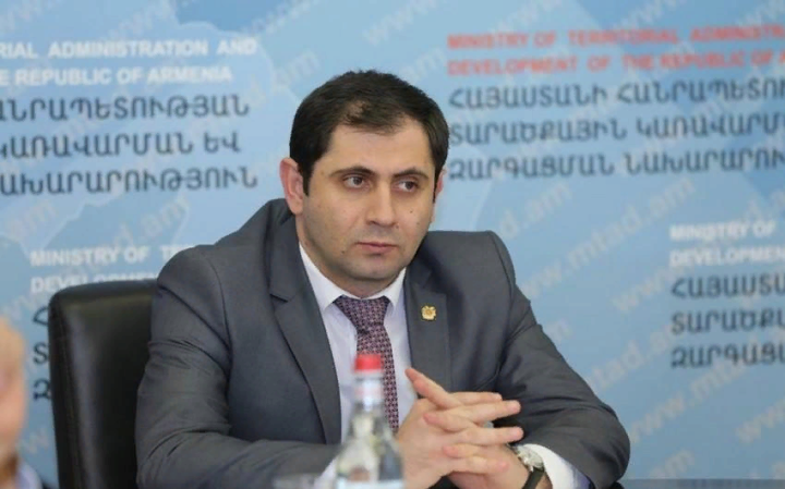 Ermənistanın müdafiə naziri "Artsax Respublikası" ifadəsinin işlədilməsini qadağan edib