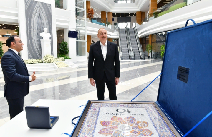 Prezident İlham Əliyev Salyanda “ASAN xidmət” Mərkəzinin açılışını edib