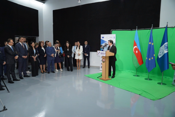 Avropa İttifaqı və BMT-nin İnkişaf Proqramı Bakıda yeni televiziya studiyası açıb