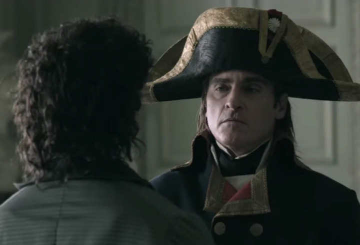 Joakin Feniksin baş rolda çəkildiyi “Napoleon” filminin treylerinin premyerası olub