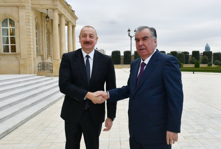 Azərbaycan Prezidenti İlham Əliyev Tacikistan Prezidenti ilə görüşüb