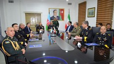 Azərbaycan və İran HDQ komandanları görüşüb