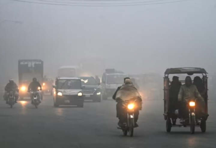 Pakistanda havanın təmizlənməsi üçün süni yağış yağdırılıb