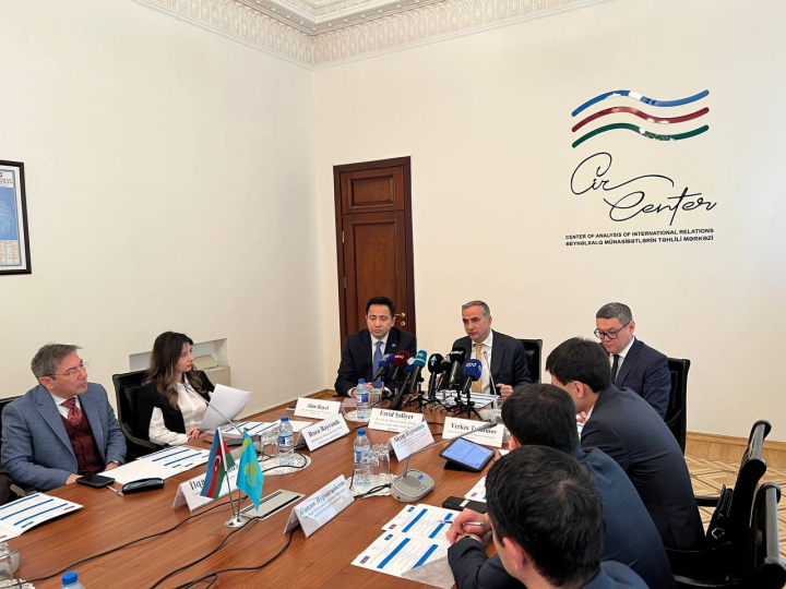 Azərbaycan-Qazaxıstan Ekspert Şurasının üçüncü iclasına həsr olunan dəyirmi masa təşkil edilib