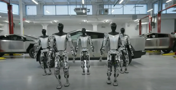 İnsanabənzər "Optimus" robotları "Tesla" zavodlarında çalışacaq