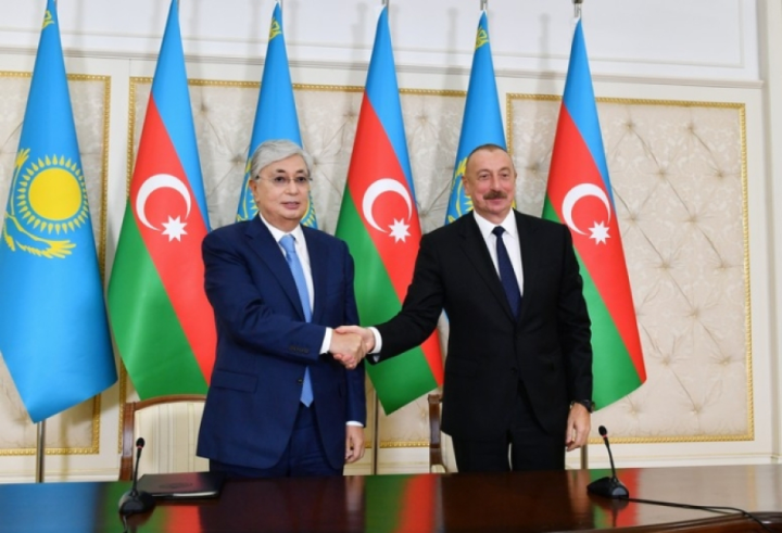 İlham Əliyev Kasım-Jomart Tokayevi təbrik edib