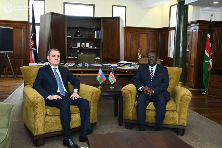 Ceyhun Bayramov keniyalı həmkarı ilə görüşüb