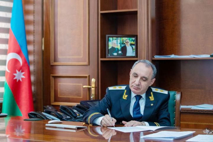 Kamran Əliyev 8 rayona prokuror təyin edib