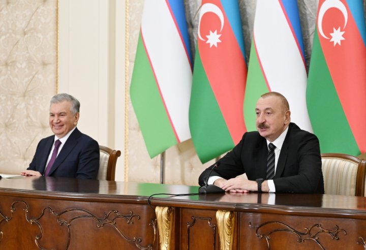 İlham Əliyev Özbəkistana investisiyaları prioritet adlandırıb
