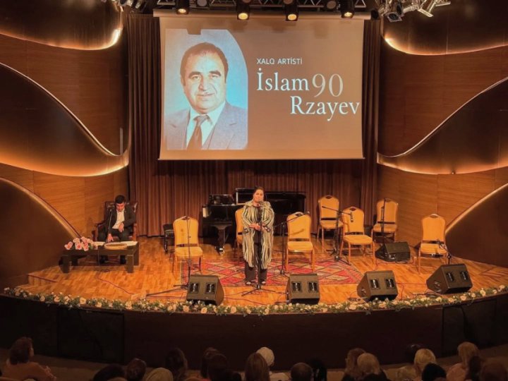 Xalq artisti İslam Rzayevin anadan olmasının 90 illiyi qeyd olunub