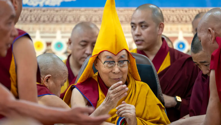 Tibet Buddistlərinin Tanrı Kralı Dalay Lamanın Xələfi olacaq