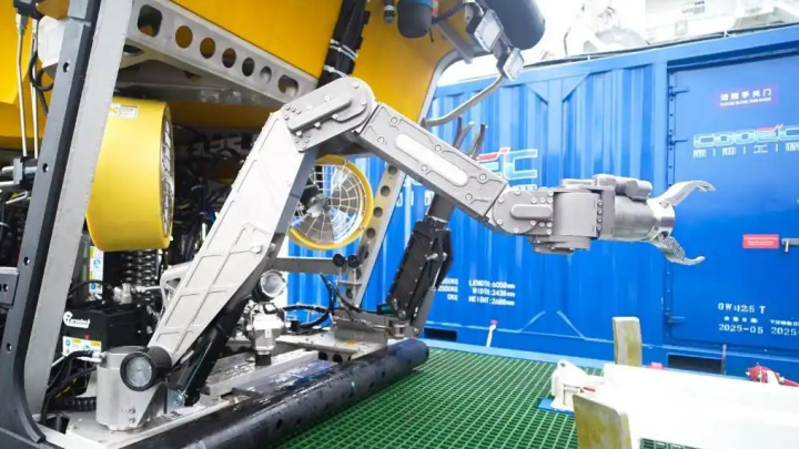 Çin 7 funksiyalı Dərin Dəniz Robot Qolu təqdim edib