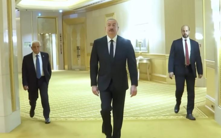Bəylər Əyyubov Abu-Dabidə